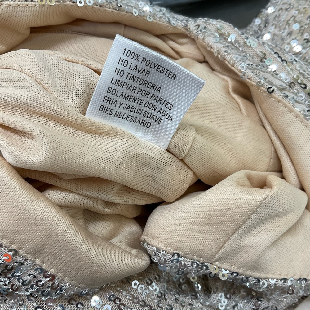NEW Mac Duggal Ieena Silver Sequined One Shoulder Cut Out Gown Dress Size 2 - Picture 11 of 12